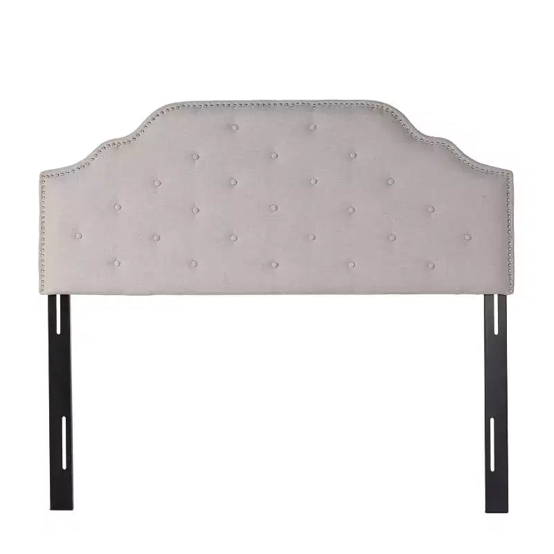 Tête de lit capitonnée Luella avec clous décoratifs – Grand lit/Très grand lit