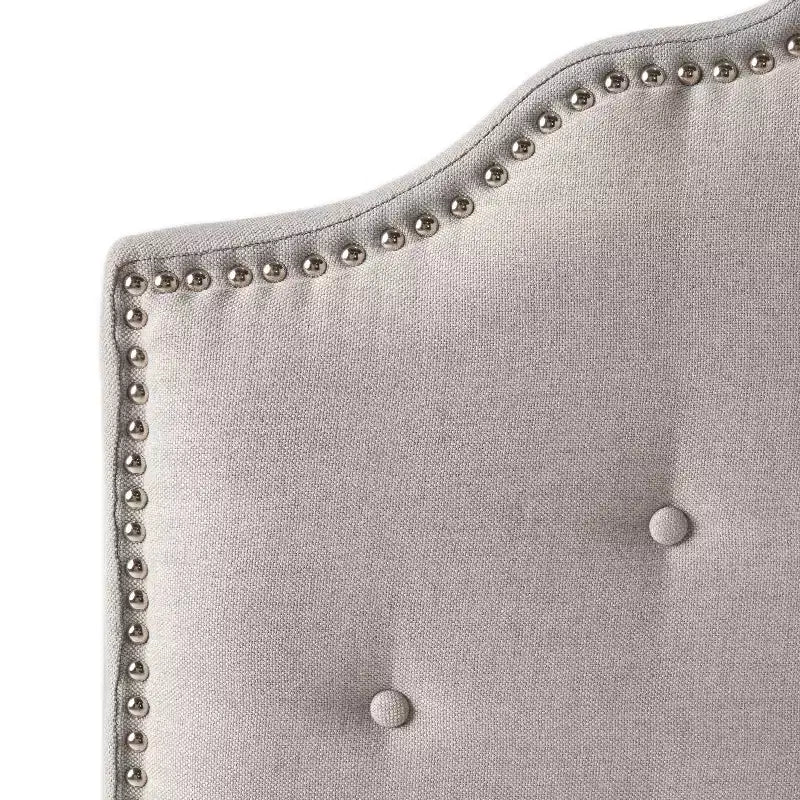 Tête de lit capitonnée Luella avec clous décoratifs – Grand lit/Très grand lit