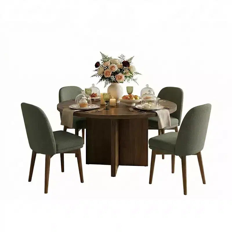 Table à manger ronde de style Mid-Century avec plateau en placage de noyer, piétement croisé en bois massif et chaises en lin avec pieds en bois massif.