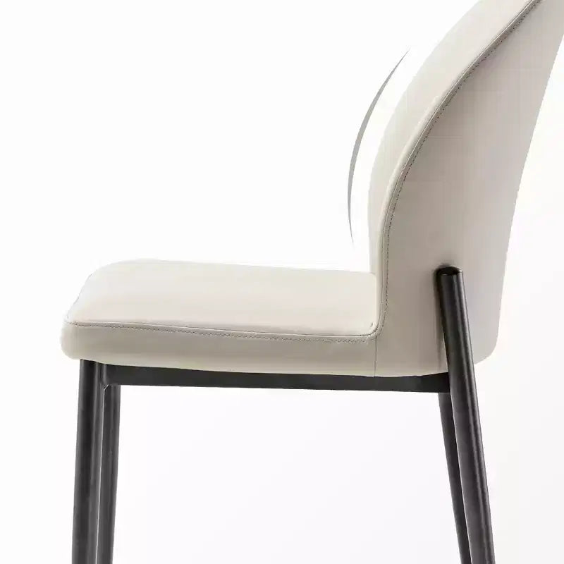 Chaise de salle à manger moderne minimaliste en cuir, 17.91L x 23.23P x 34.25H, blanc cassé
